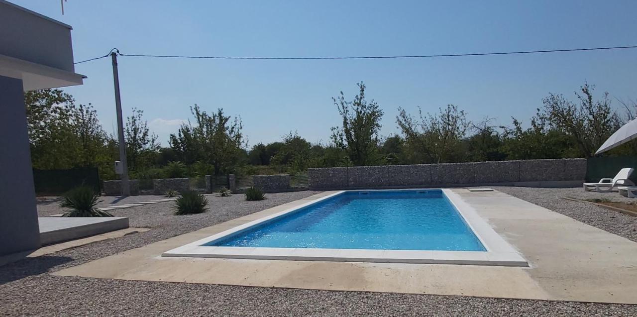 Villa Urban House M & M à Mostar Extérieur photo